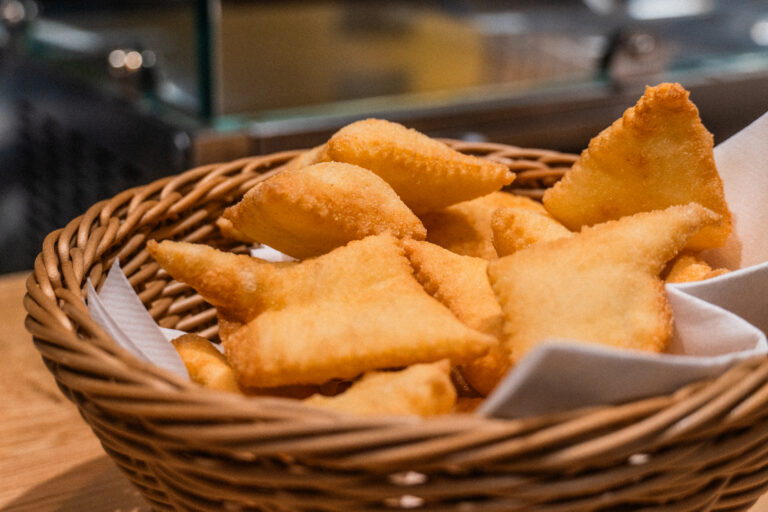 Torta fritta e salumi